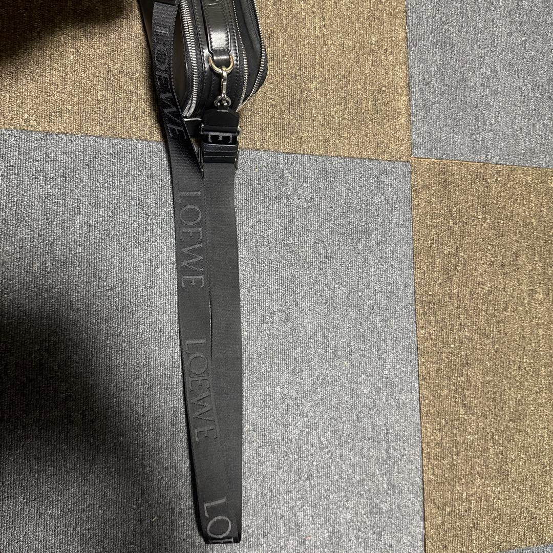 ロエベ　LOEWE ブラック ショルダーバッグクロスボディ カメラバッグ