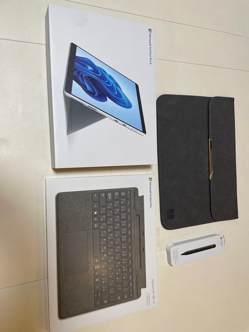 Surface Pro 8 本体 + キーボード + 充電器 + スタイラスペン