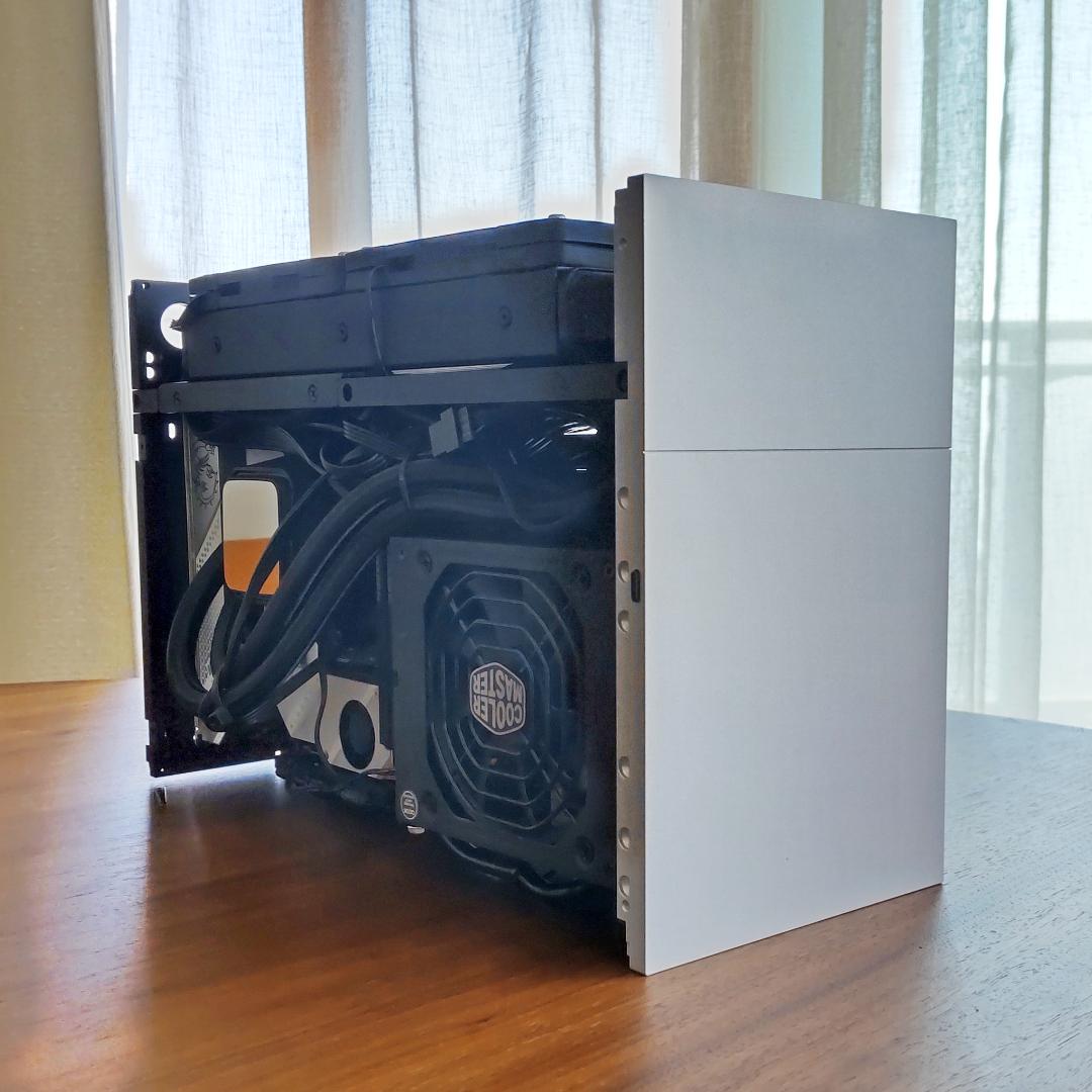 MSI RTX 5070 Ti ,AMD 9950X3D,メモリ64gb