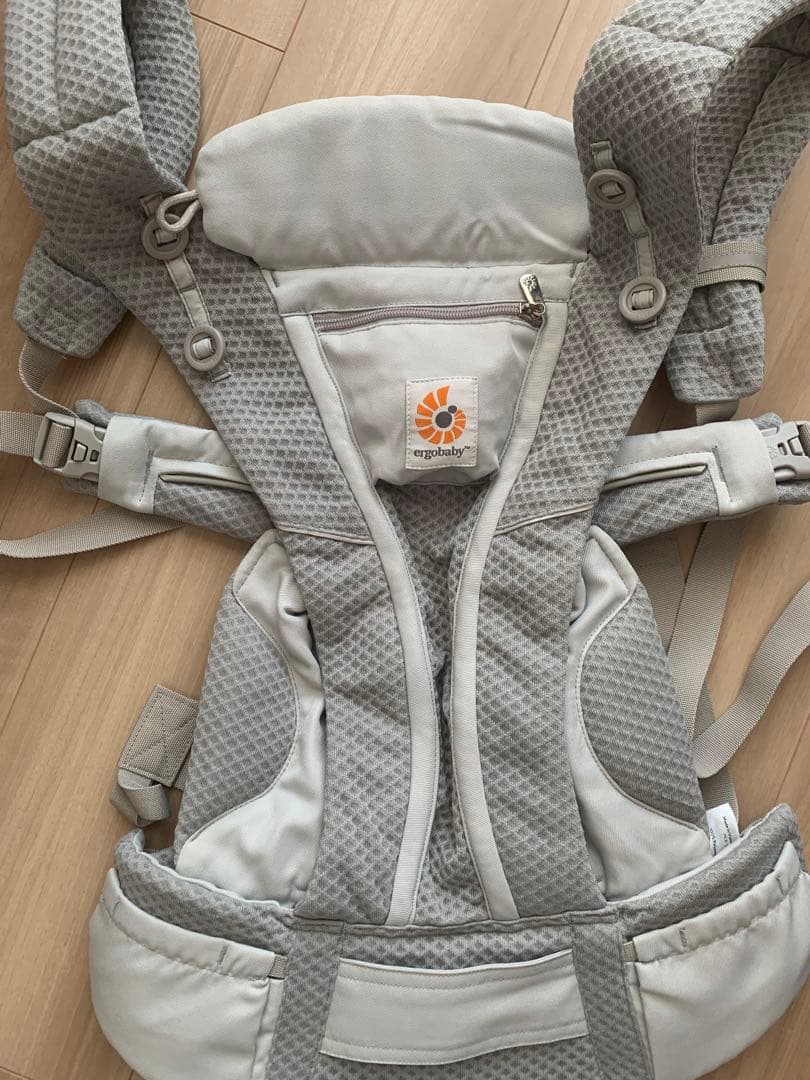 【エルゴ】抱っこ紐+公式肩カバー2組