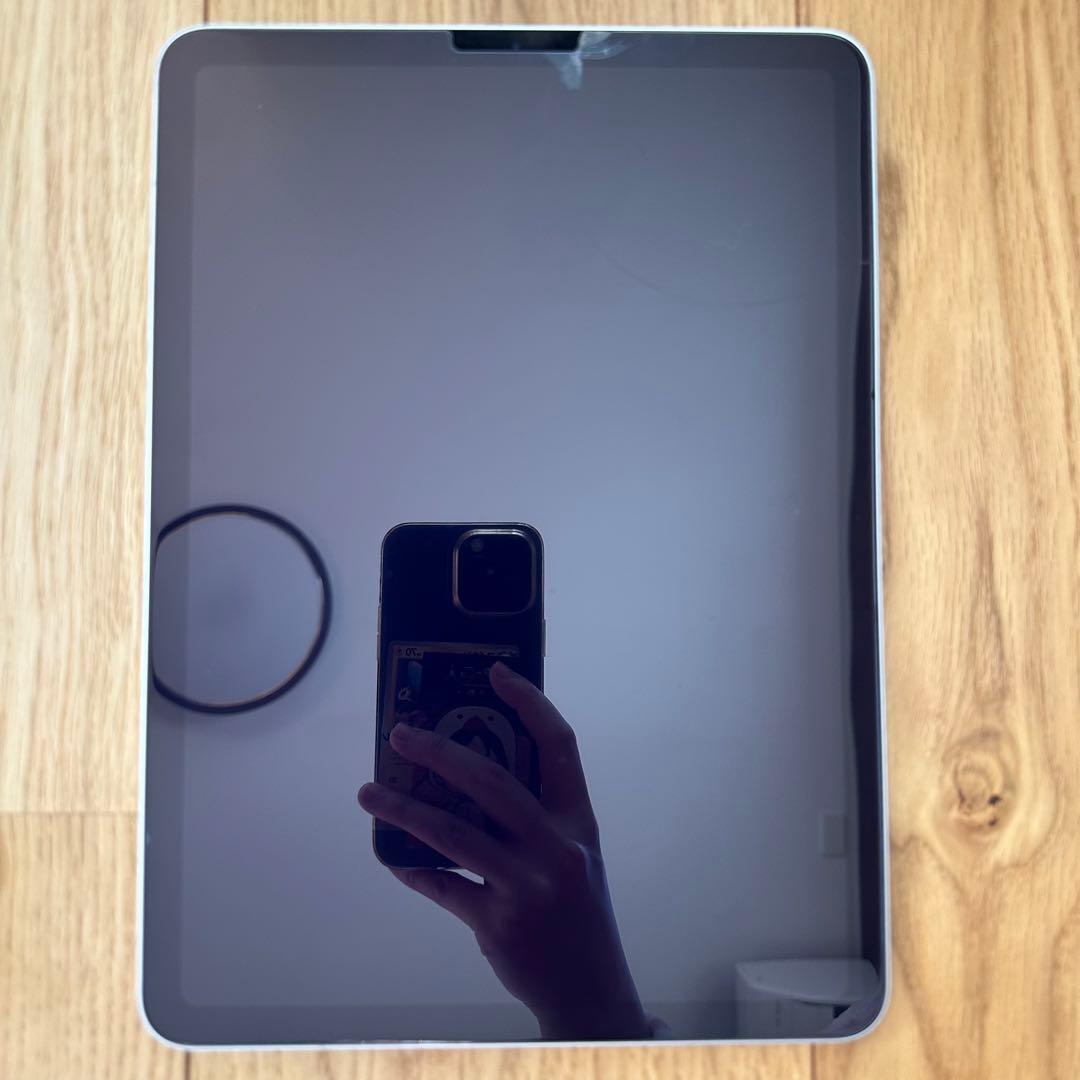 Apple iPad Air 第4世代 シルバー 本体 64ギガ アイパッド