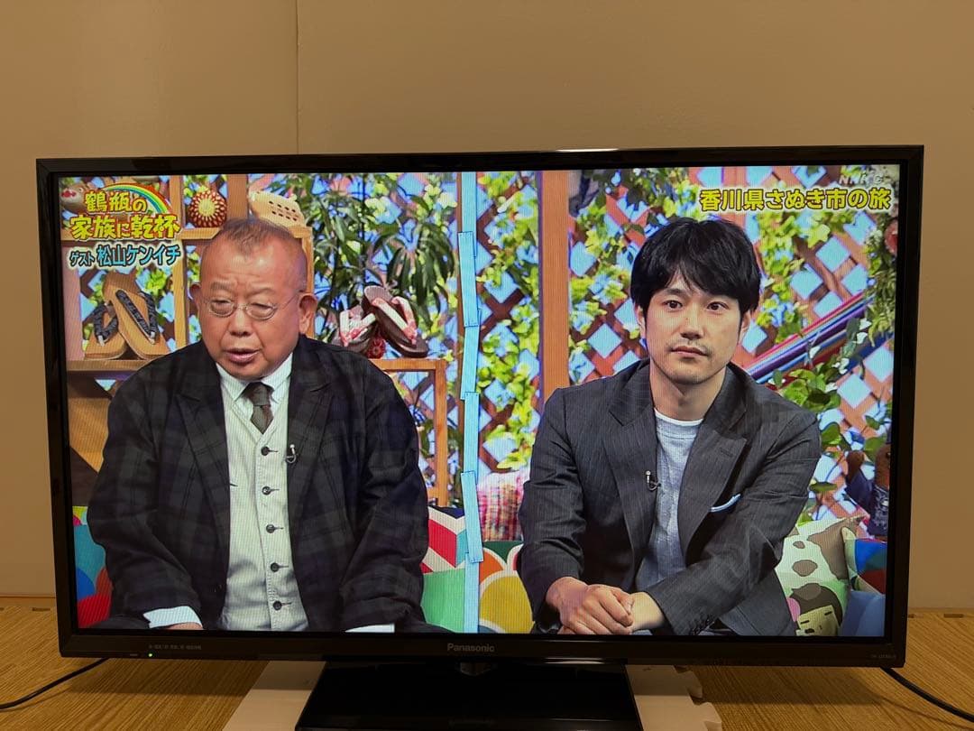 美品　パナソニック　TH-32E300 32型2018年製⭕️ 地上、BS/CS