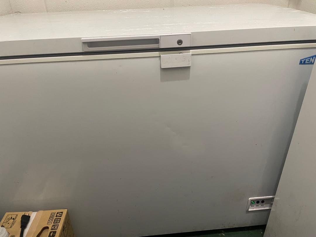 TBCF-282-RH【テンポスオリジナル冷凍ストッカー 上開きタイプ 282L