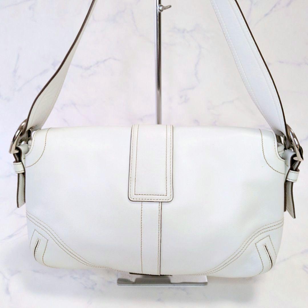 【美品】コーチ ソーホー ワンハンドバッグ レザー 肩掛け チャーム 9434