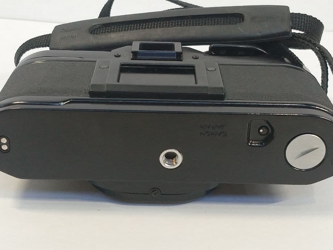 ジャンク Canon キャノン AE-1 一眼レフカメラ レンズ2点付き