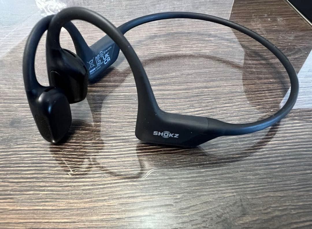 SHOKZ OPENRUN PRO 骨伝導イヤホン