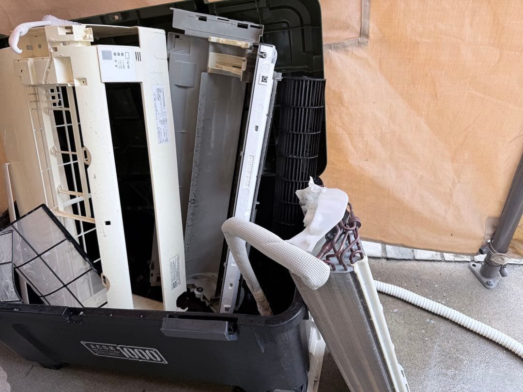 ダイキンAJT40RNP-W完全分解高圧洗浄、消毒済みおすすめ一品です。