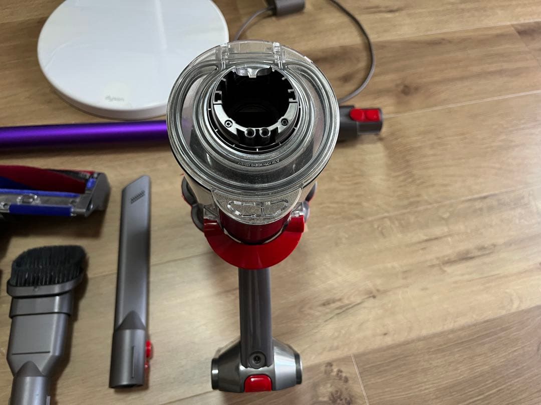 完動品 ダイソン スティッククリーナー 充電スタンドセット　SV18