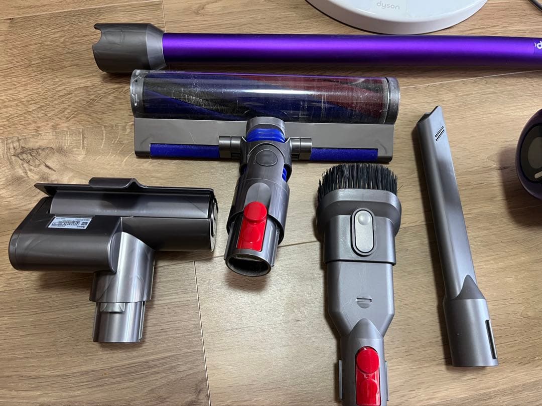 完動品 ダイソン スティッククリーナー 充電スタンドセット　SV18