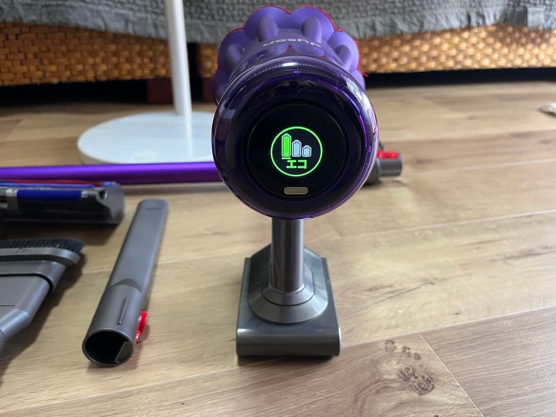 完動品 ダイソン スティッククリーナー 充電スタンドセット　SV18
