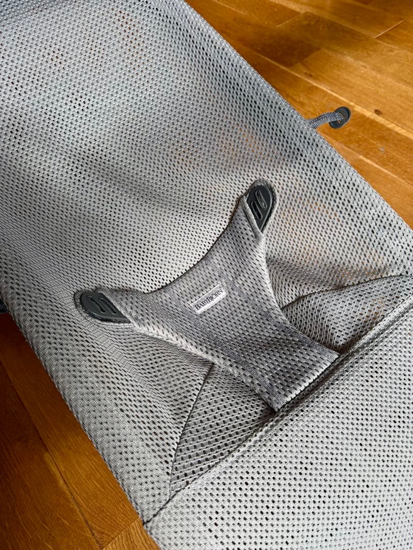 ベビービョルン バウンサーBliss 3Dメッシュ Air・グレー 専用玩具付き