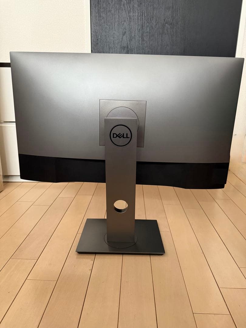 Dell U2720QM 27インチ 4K モニター
