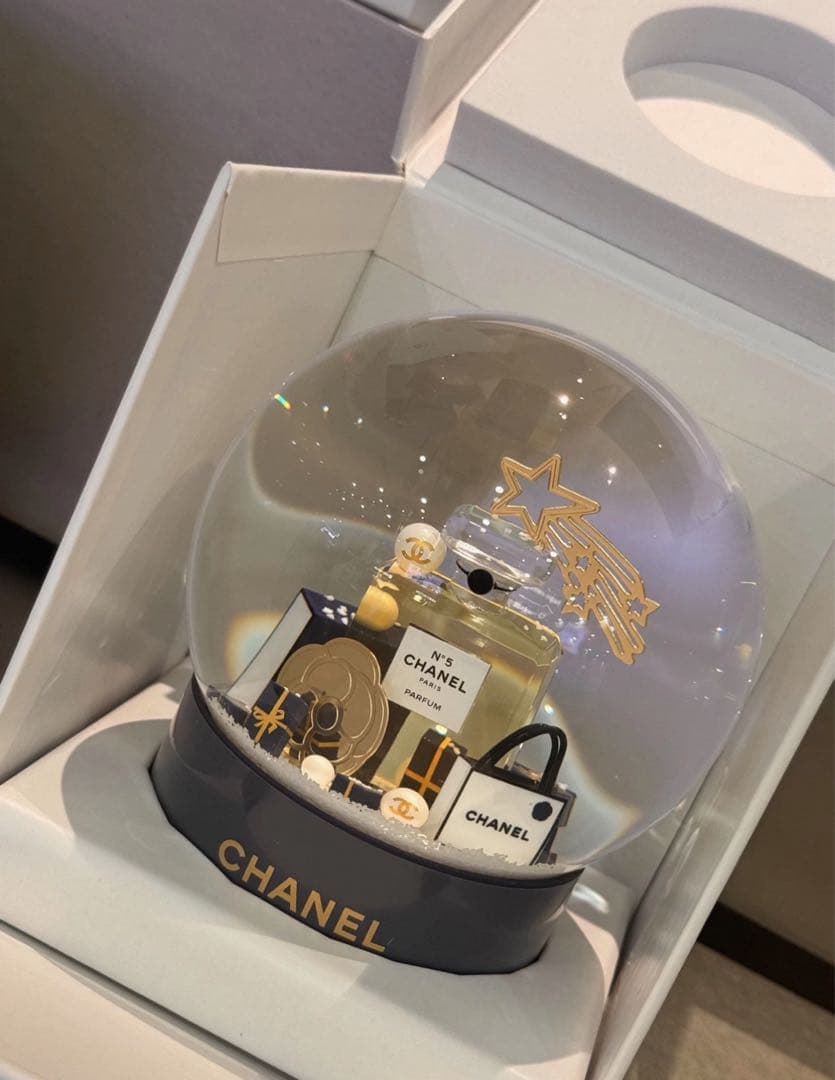 CHANEL スノードーム　2025年 ホリデー限定 ビューティー