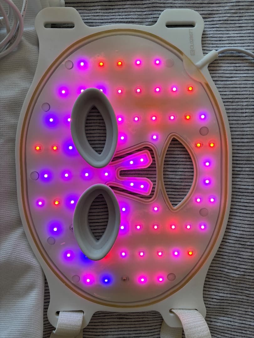 OMNILUX CLEAR 美顔器