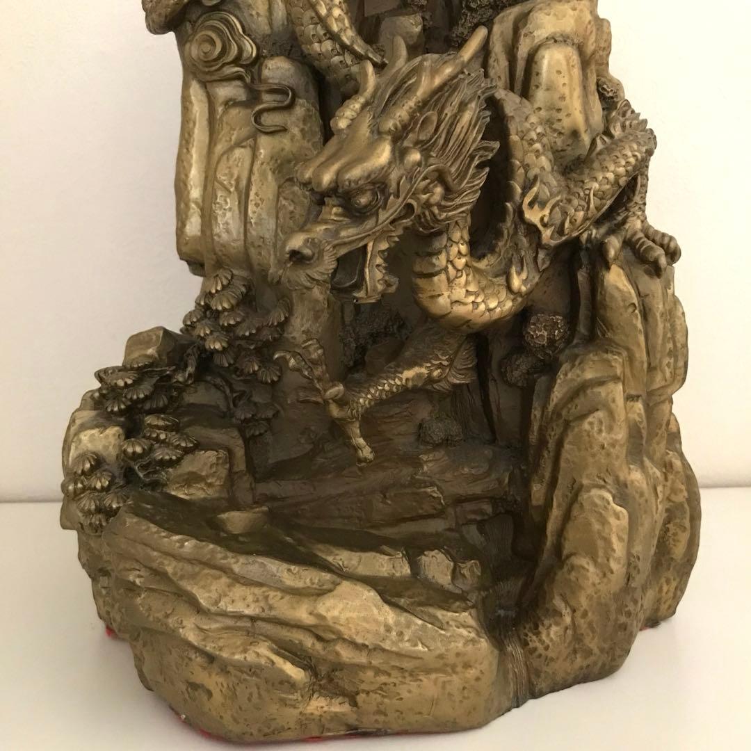 山水龍　五本指の龍　龍の置物　風水置物