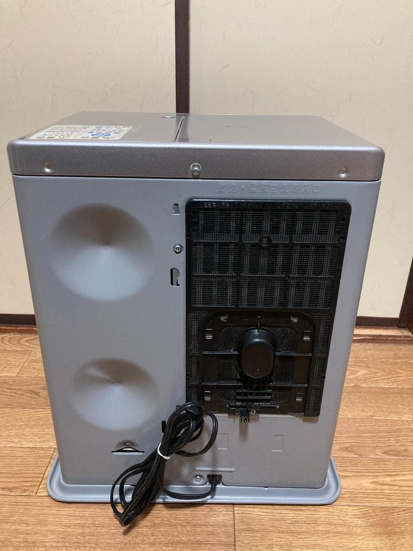 ★トヨトミ★5.0L★強制通気形開放式 石油ファンヒーター18年製 LC-320