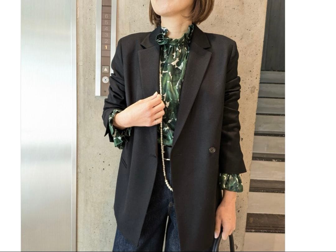 theory luxe 25AW 透け感　スタンドカラーブラウス　被りタイプ