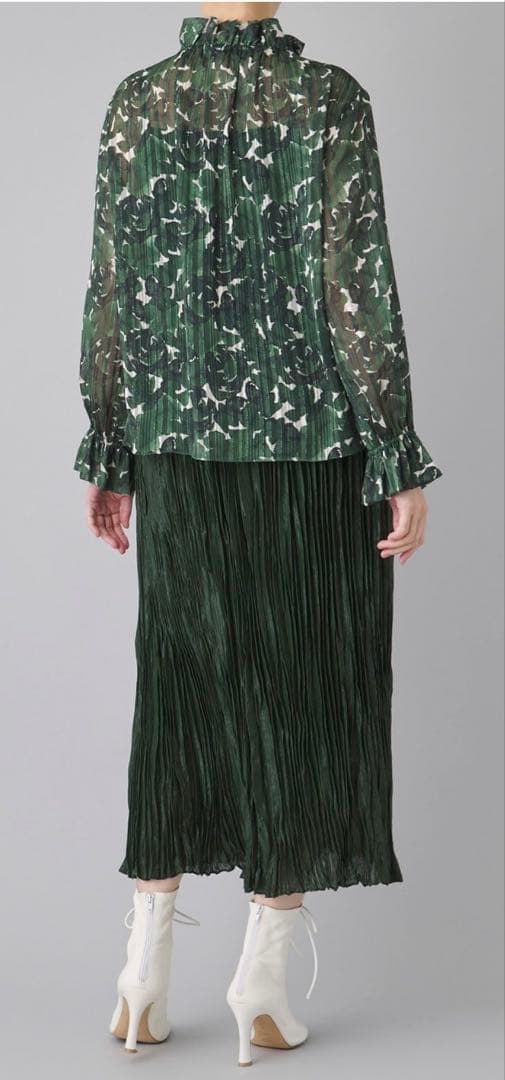 theory luxe 25AW 透け感　スタンドカラーブラウス　被りタイプ