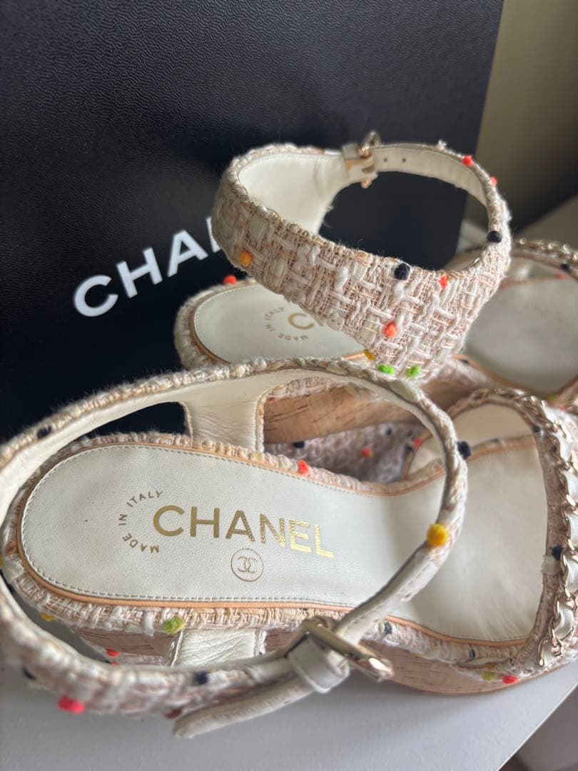CHANEL ツイードサンダル カラフルポンポン
