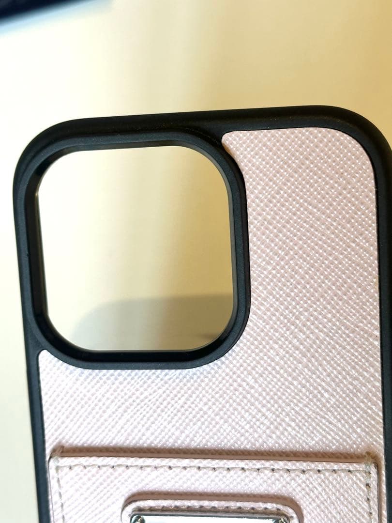 PRADA ピンク サフィアーノレザー ケース　iPhone14pro