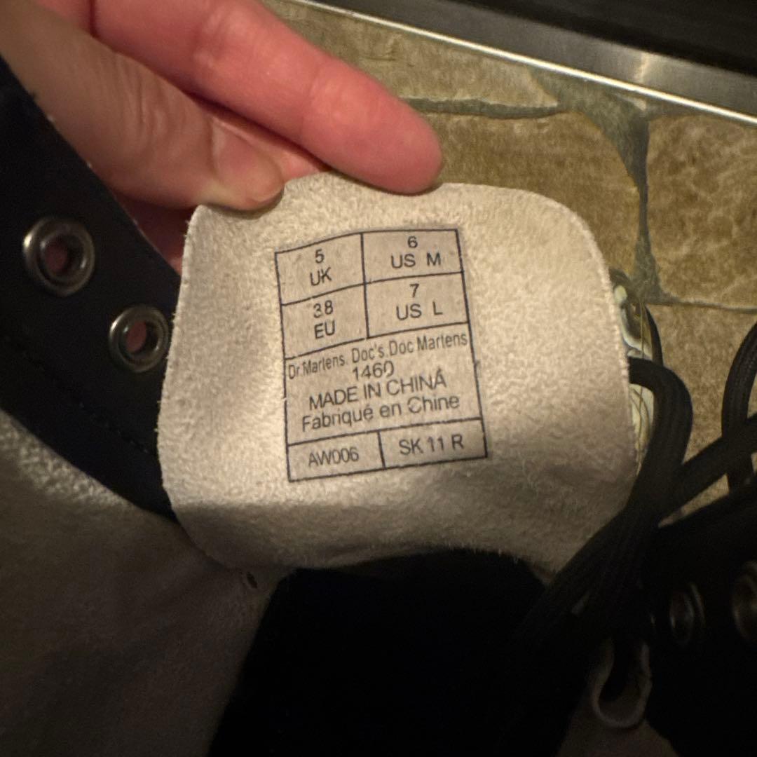 ドクターマーチン　美術館　ロヒール・ファン・デル・ウェイデン聖ゲオルギウスと竜