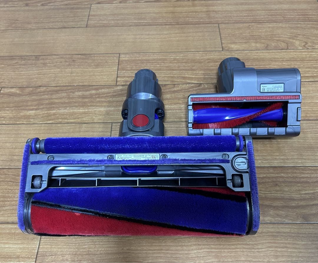 【美品】ダイソン dyson V10 SV12 64分12秒 分解清掃済