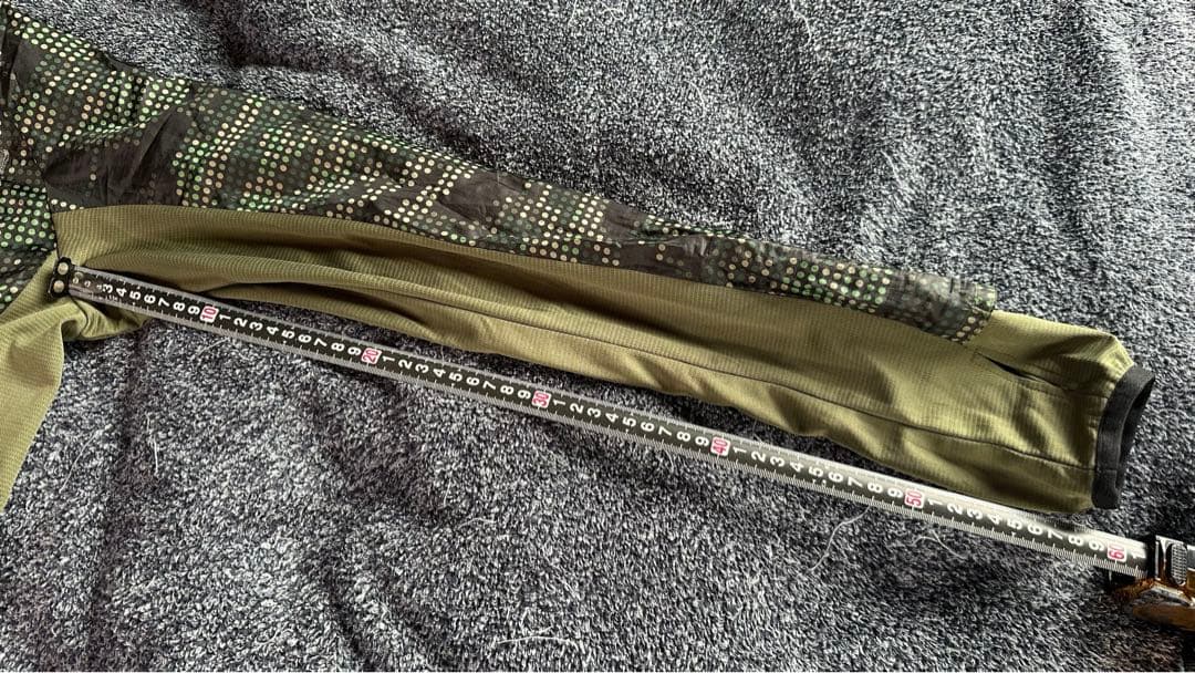 アディダスadidas オールインワン　Lサイズ　グリーン系