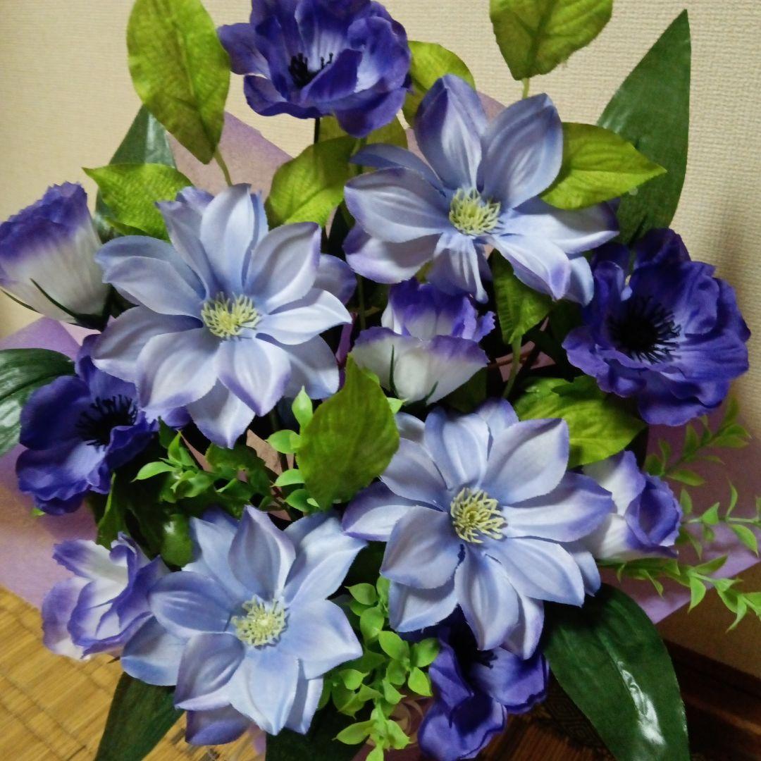 お供え花　仏花　造花アレンジ　クレマチス、アネモネ