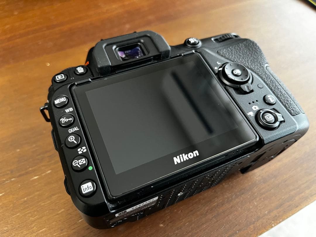 デジタルカメラ Nikon D7500