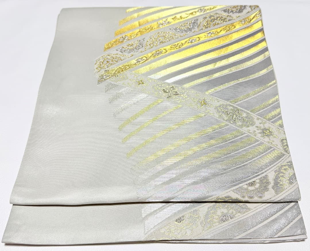 高級 袋帯 正絹 六通柄 グレー ホワイト 献上柄 訪問着 付け下げ 博多織