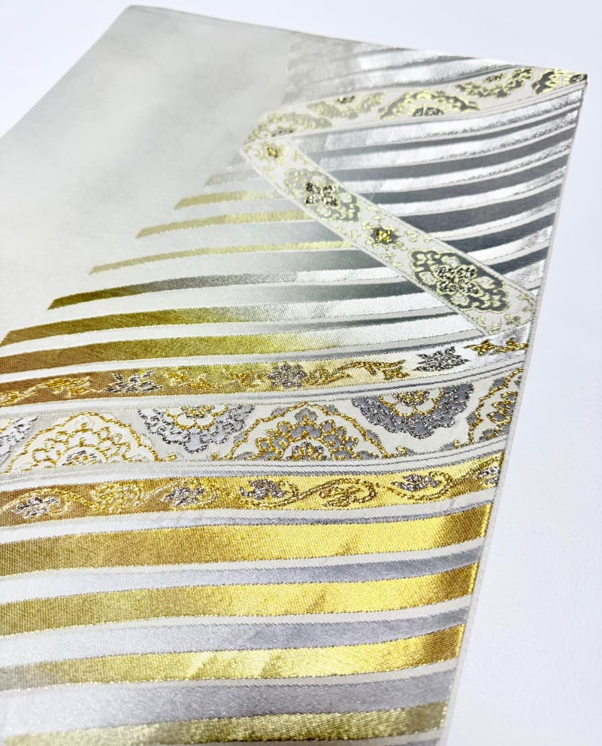 高級 袋帯 正絹 六通柄 グレー ホワイト 献上柄 訪問着 付け下げ 博多織
