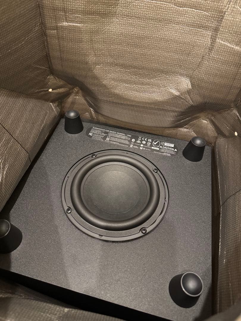 【未使用】Razer Nommo V2 Pro ゲーミングスピーカー 開封済