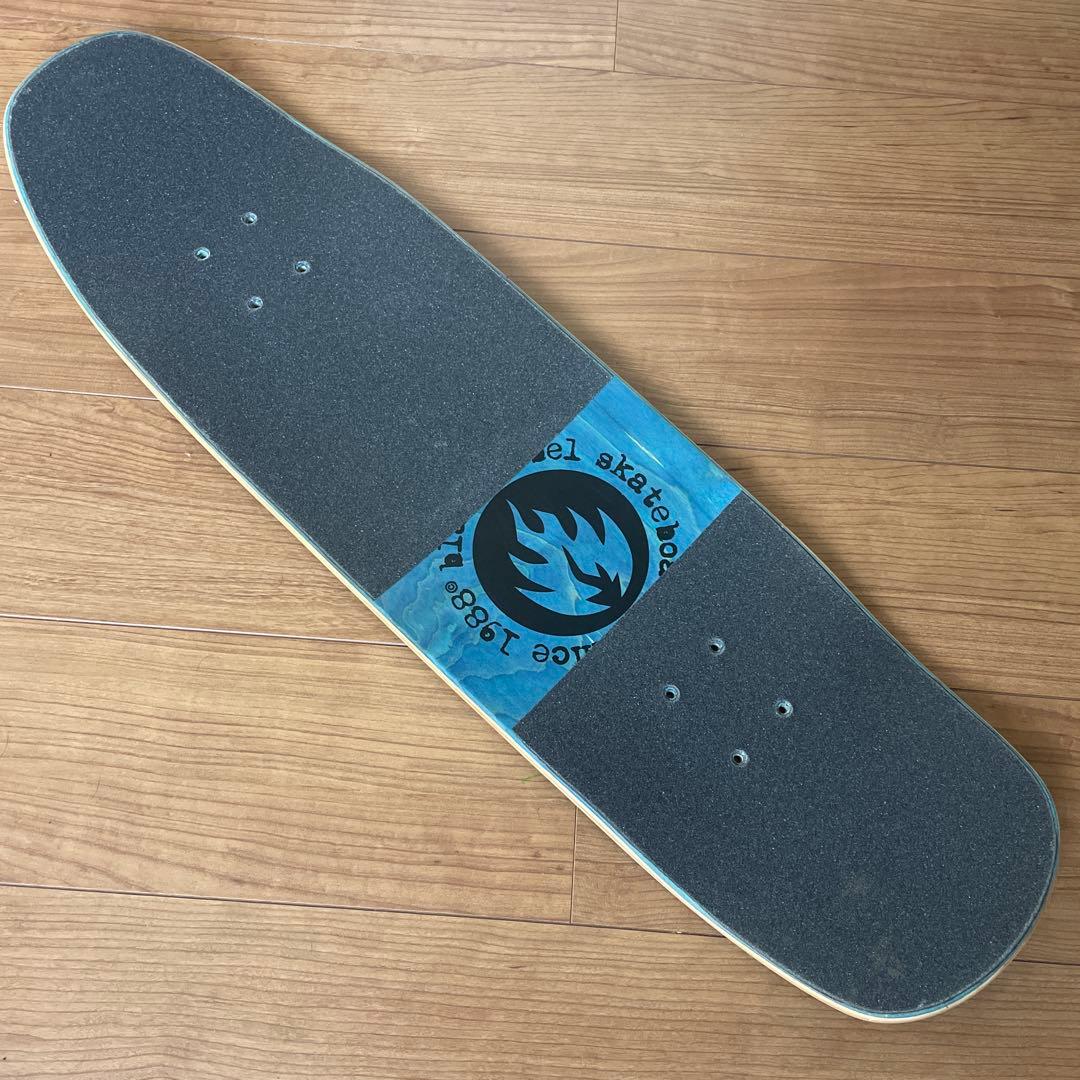 スケートボード BLACK LABEL VULTURE CURB CLUB 8.88