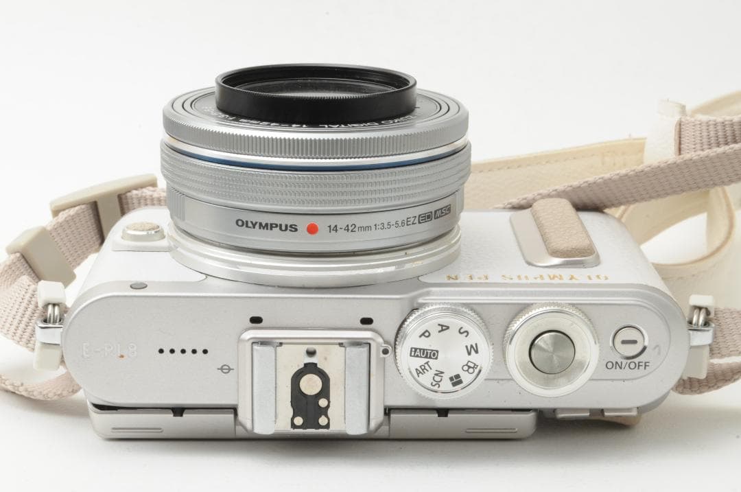 ★美品★OLYMPUS E-PL8 ＆ 14-42mm EZ レンズセット