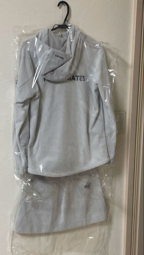 パーリーゲイツ　セットアップ　秋冬　グレー