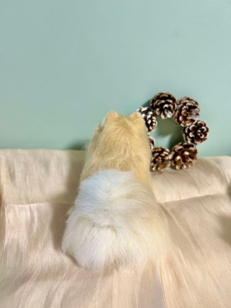 羊毛フェルト　にこにこポメラニアン　クリーム