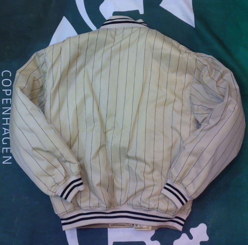 サントリービール☆リバーシブルジャケット☆新品未使用品☆タップリＬＬサイズ