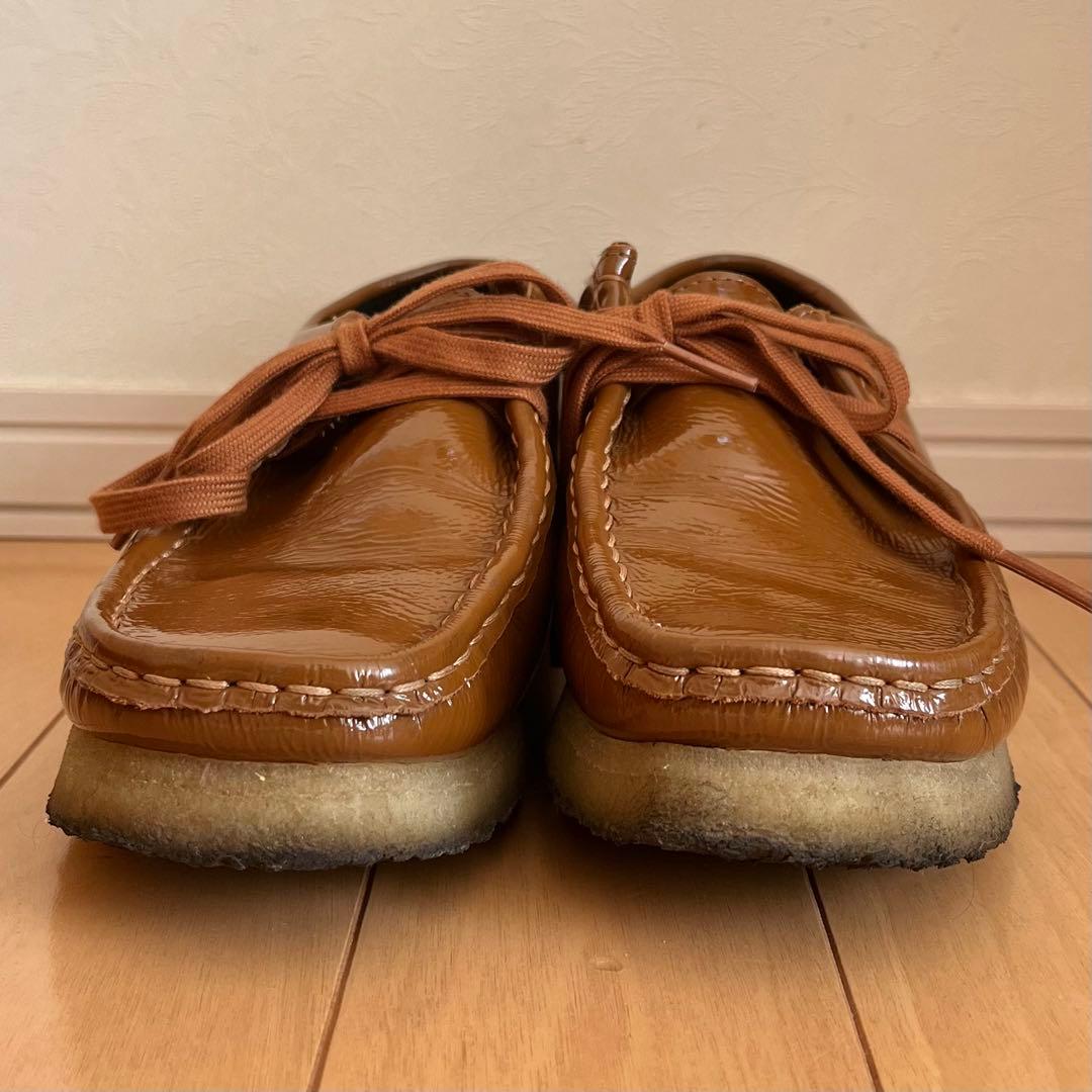 CLARKS ORIGINALS クラークス ワラビー パテントレザー ブラウン