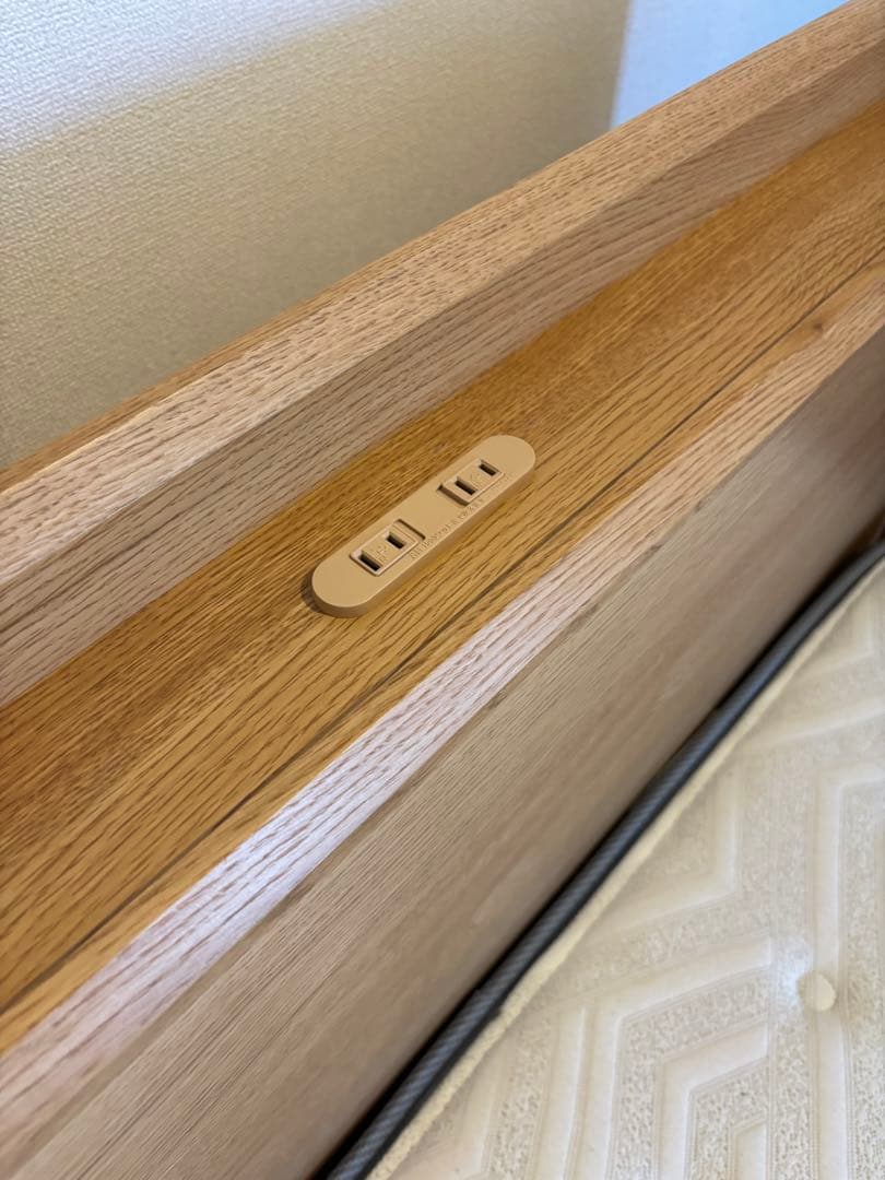 収納付きセミダブルベッドフレーム USBポート付き