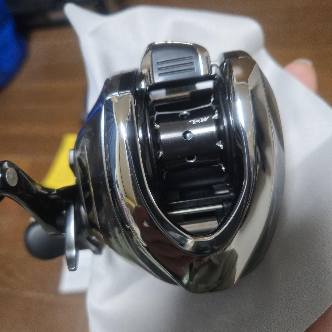 極美品　16アンタレスDC HG 右