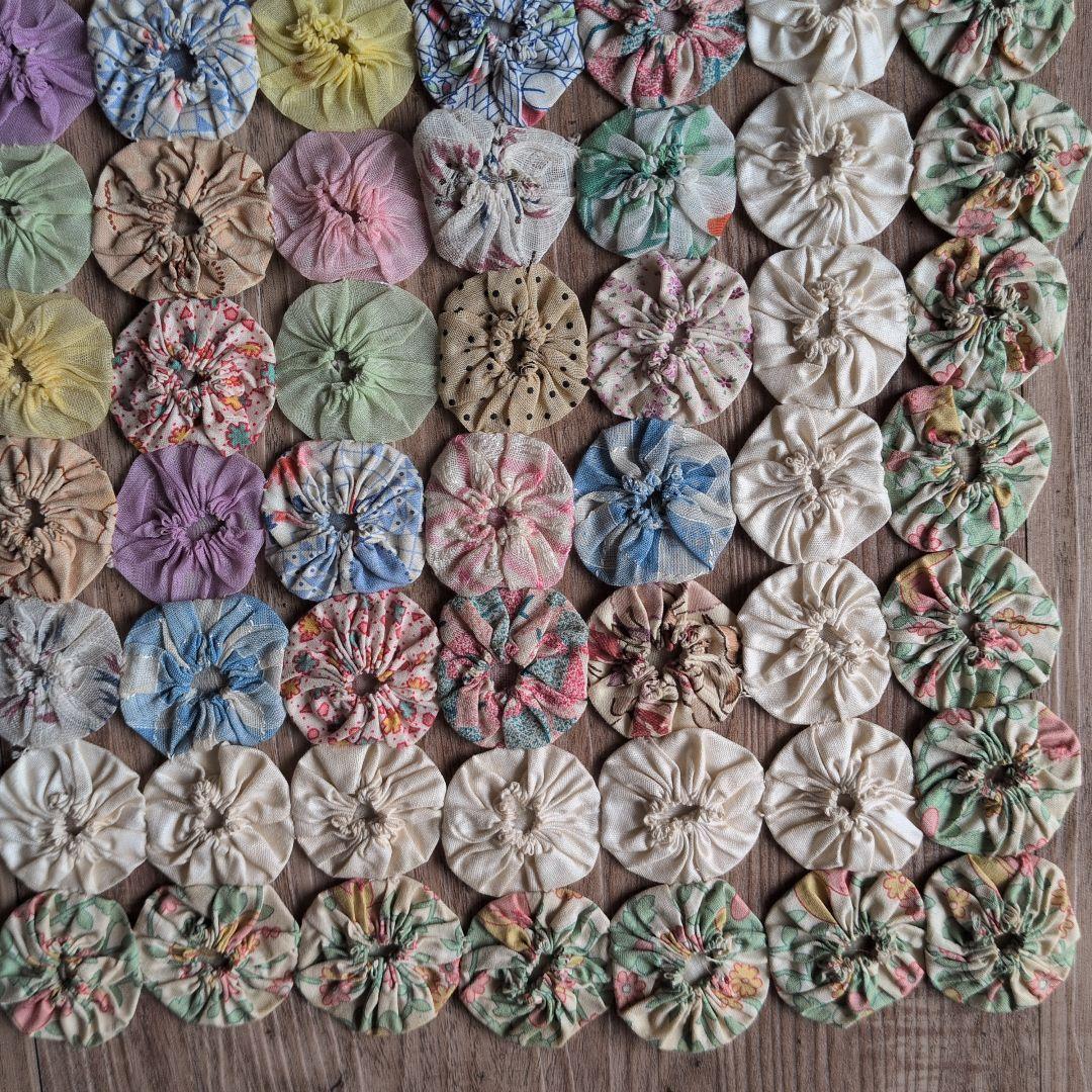 アンティーク ヨーヨーキルト ドイリー 41㎝×41㎝