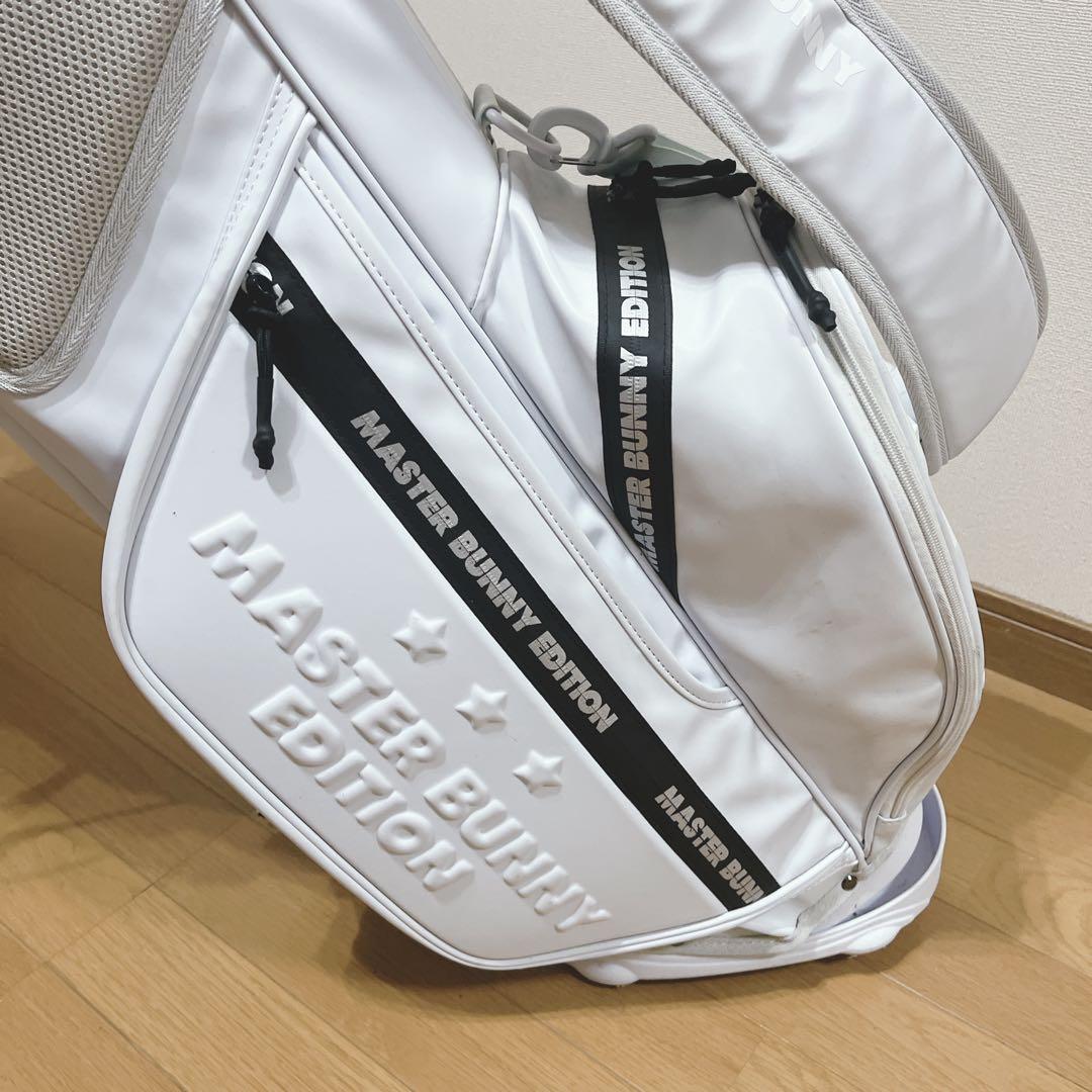 K252 MASTERBUNNY スタンド式キャディバッグ ホワイト