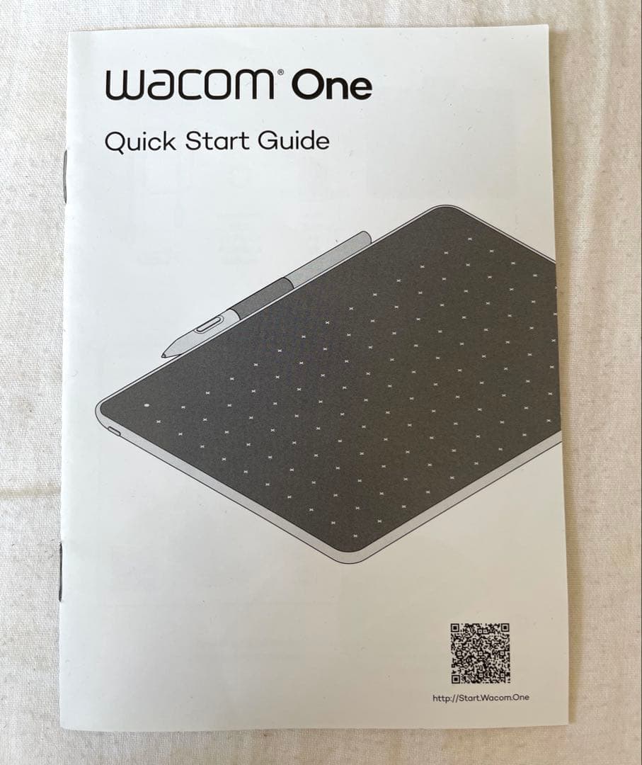 Wacom One ペンタブレット　(S:スモール)