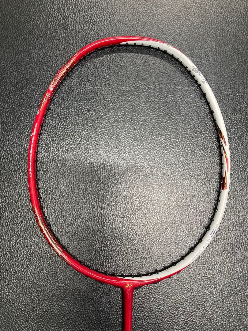 バドミントンラケット　ヨネックス　アストロクス88S
