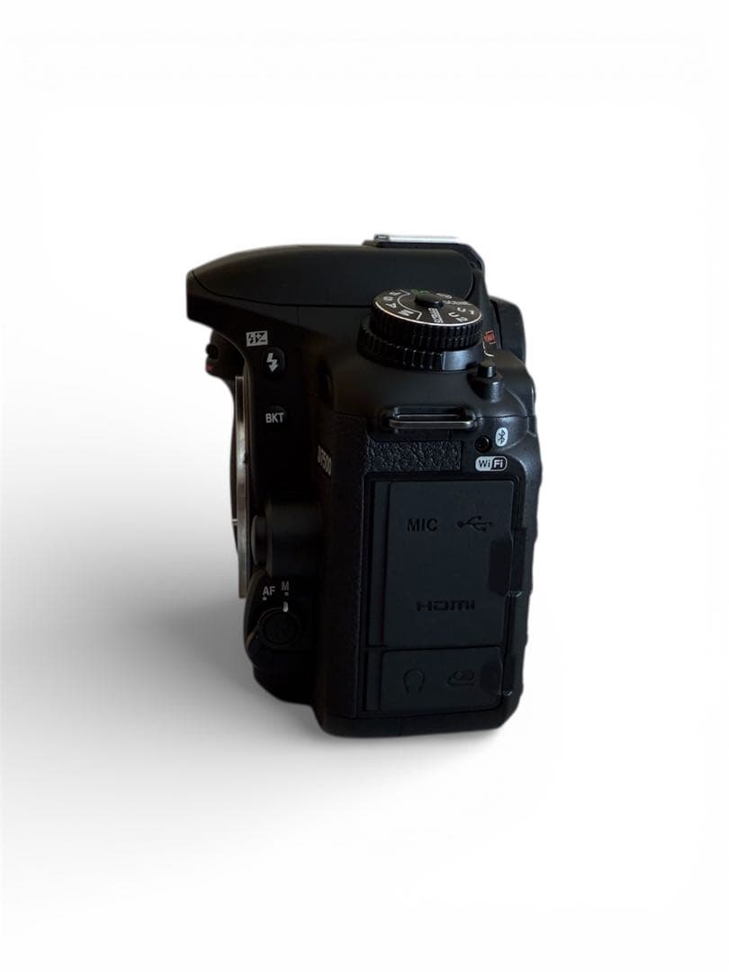 美品　ニコン　Nikon D7500 ボディ 《S数3879回》