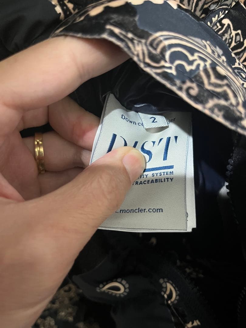 美品　モンクレール　ペイズリー　リバーシブル　2 ゴールデンサイズ