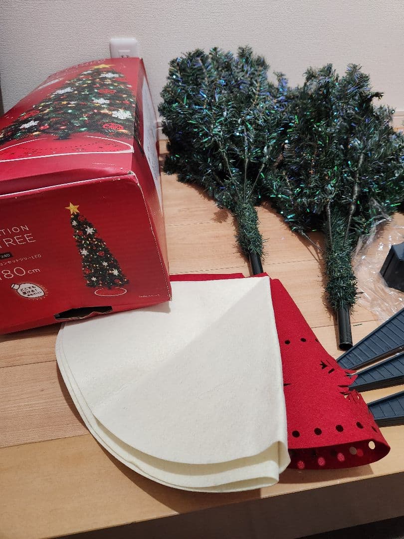 180cm LEDクリスマスツリーセット(大量オーナメント付)