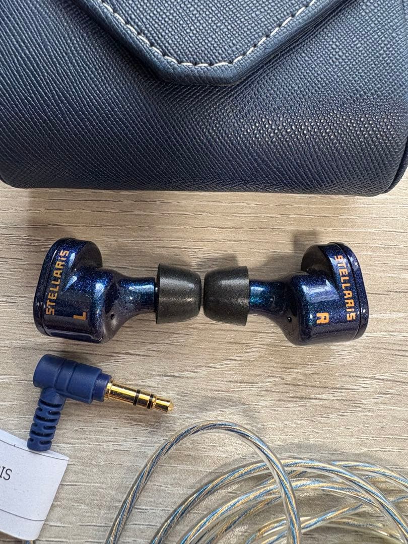 水月雨(MOONDROP)・群青-STELLARiS・有線イヤホン・ステラリス