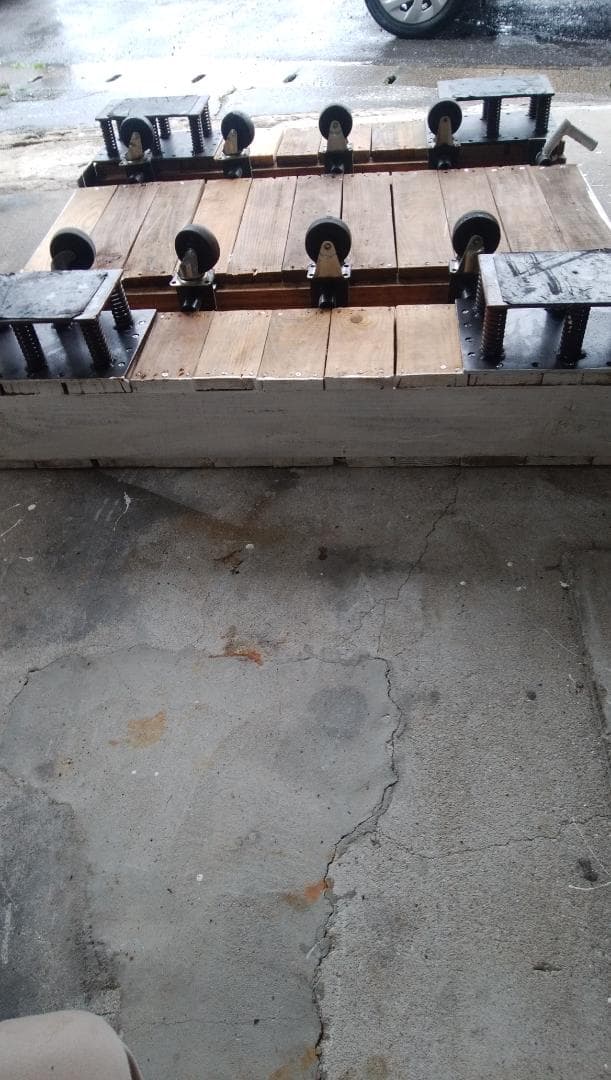 災害時　緊急避難者用　台車テント