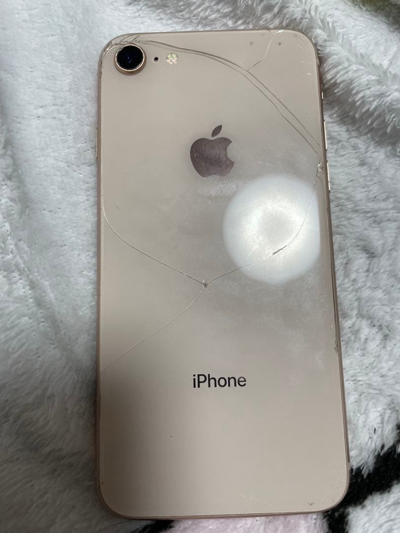 iPhone8 本体
